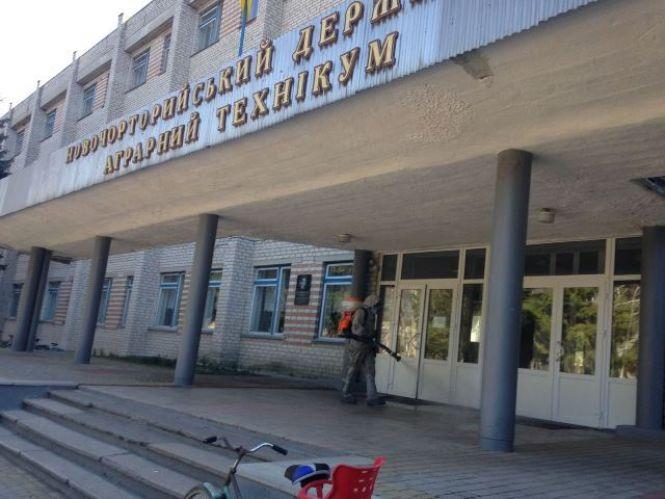 Новини Житомира - фото з Дезінфікуємо, інформуємо та застерігаємо – робота щодо недопущення розповсюдження COVID-19 триває Дезінфікуємо, інформуємо та застерігаємо – робота щодо недопущення розповсюдження COVID-19 триває, фото №2 на сайті 20minut.ua