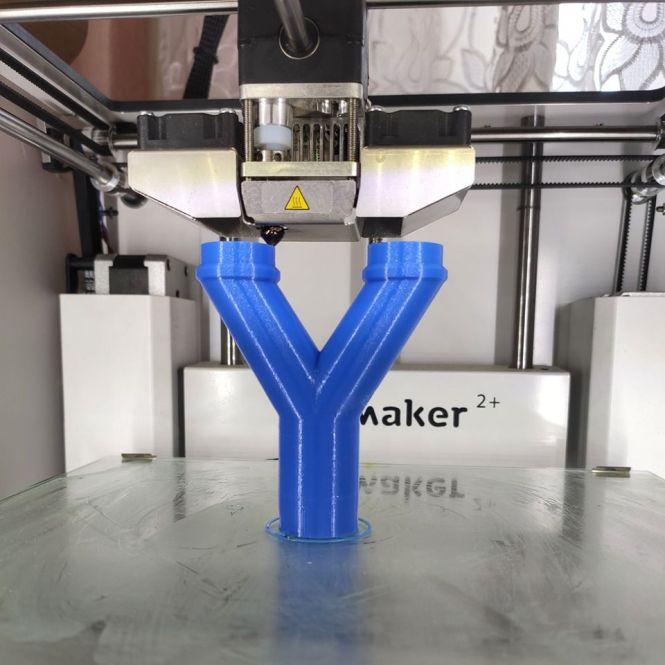 У «Квадраті» на 3D-принтері друкують деталі до апарату штучної вентиляції легень, фото №1 на сайті 20minut.ua