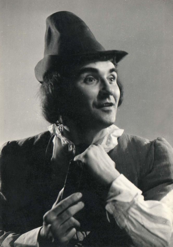 Новини Вінниці - фото з Про забутих мам, страх бути справжніми і секрети Селезньова. Театр запрошує на онлайн-виставу Про забутих мам, страх бути справжніми і секрети Селезньова. Театр запрошує на онлайн-виставу, фото №3 на сайті 20minut.ua