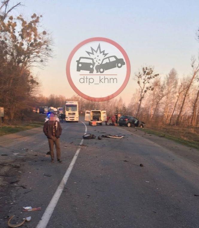 Новини Хмельницького - фото з Поблизу Летичева сталася потрійна ДТП: є постраждалі (ФОТО, ОНОВЛЕНО) Поблизу Летичева сталася потрійна ДТП: є постраждалі (ФОТО, ОНОВЛЕНО), фото №7 на сайті vsim.ua