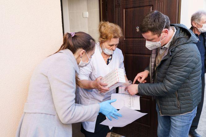 «СтопВірус»: передали засоби захисту в клінічну лікарню №1 та Вінницьку ЦРЛ, фото №2 на сайті 20minut.ua