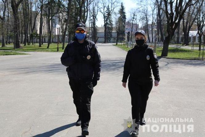 Новини Вінниці - фото з На порушників карантину вінницькі поліцейські склали вже 232 адмінпротоколи На порушників карантину вінницькі поліцейські склали вже 232 адмінпротоколи, фото №1 на сайті 20minut.ua