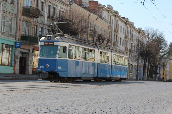 Як вінничани дотримуються карантину. Фоторепортаж з Соборної, фото №10 на сайті 20minut.ua
