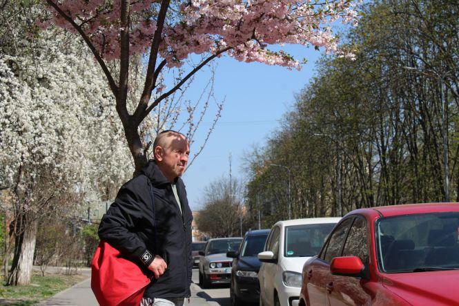 Незважаючи на карантин, десятки вінничан прийшли фотографуватися з сакурами, фото №8 на сайті 20minut.ua