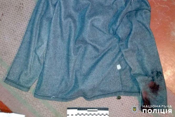 Новини Хмельницького - фото з На Хмельниччині чоловік намагався застрелити свого сусіда (ФОТО) На Хмельниччині чоловік намагався застрелити свого сусіда (ФОТО), фото №2 на сайті vsim.ua