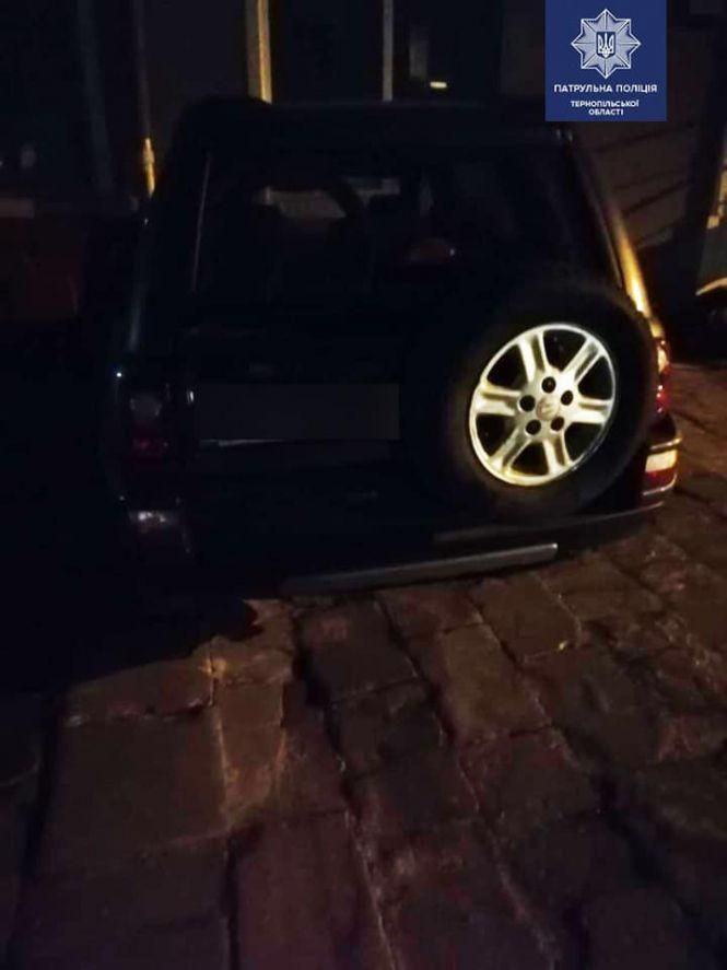 Патрульні розшукали водія, який п'яним роз'їжджав вулицями Тернополя на Land Rover, фото №1 на сайті 20minut.ua