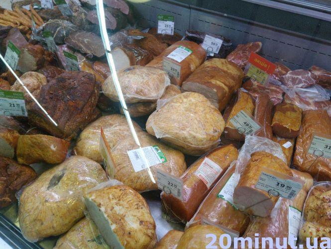 Новини Тернополя - фото з Готувати ковбасу вдома чи купити готову: скільки коштує м'ясо до Великодня Готувати ковбасу вдома чи купити готову: скільки коштує м'ясо до Великодня, фото №3 на сайті 20minut.ua