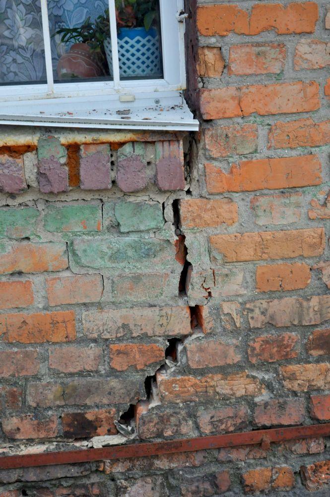 Новини Козятина - фото з Автомобіль DAF на швидкості в'їхав в будівлю редакції «Вісник Козятинщини» Автомобіль DAF на швидкості в'їхав в будівлю редакції «Вісник Козятинщини», фото №2 на сайті 20minut.ua