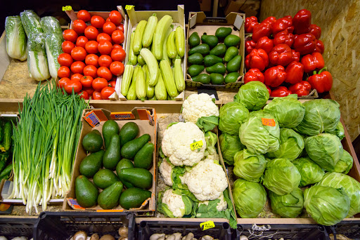 Овочі та фрукти - Базар на Лесной