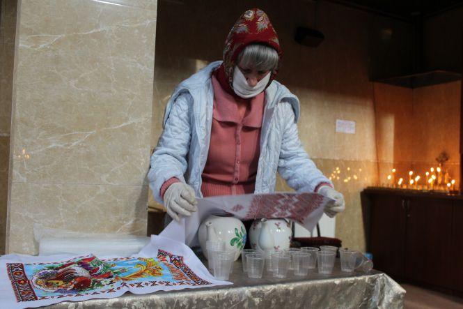 Новини Вінниці - фото з Помолилися і на вихід. Як у вінницьких храмах святкують Великдень Помолилися і на вихід. Як у вінницьких храмах святкують Великдень, фото №10 на сайті 20minut.ua