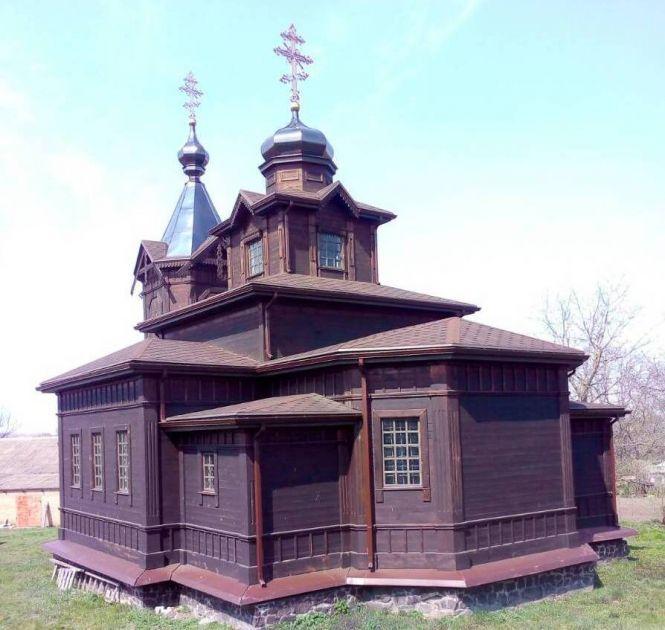 Новини Вінниці - фото з Козацька церква воскресла з руїни. Фермер з родиною відновили храм, якому понад 240 років Козацька церква воскресла з руїни. Фермер з родиною відновили храм, якому понад 240 років, фото №2 на сайті 20minut.ua