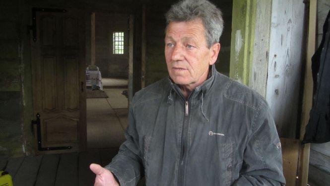 Новини Вінниці - фото з На дзвонах вибили напис: «Мала Ростівка…»  Родина фермера відновила храм, якому 244 роки На дзвонах вибили напис: «Мала Ростівка…»  Родина фермера відновила храм, якому 244 роки, фото №1 на сайті 20minut.ua