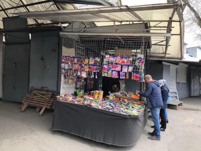 Новини Хмельницького - фото з Як виглядає хмельницький речовий ринок на карантині (ФОТО) Як виглядає хмельницький речовий ринок на карантині (ФОТО), фото №18 на сайті vsim.ua