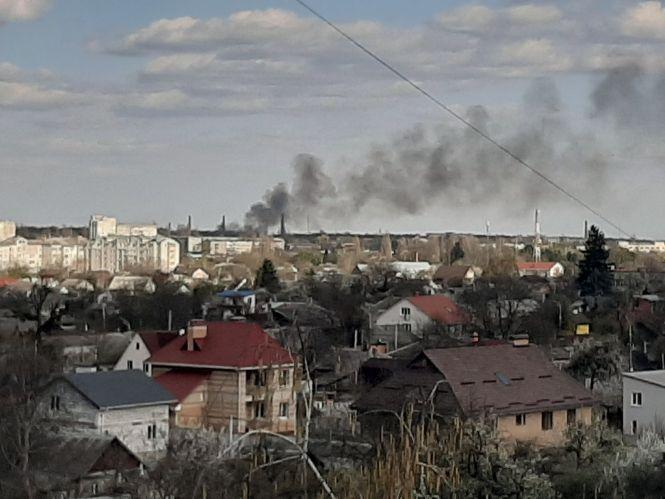 У Житомирі знову пожежа: цього разу горить в районі Польової. ФОТО. ВІДЕО, фото №1 на сайті 20minut.ua