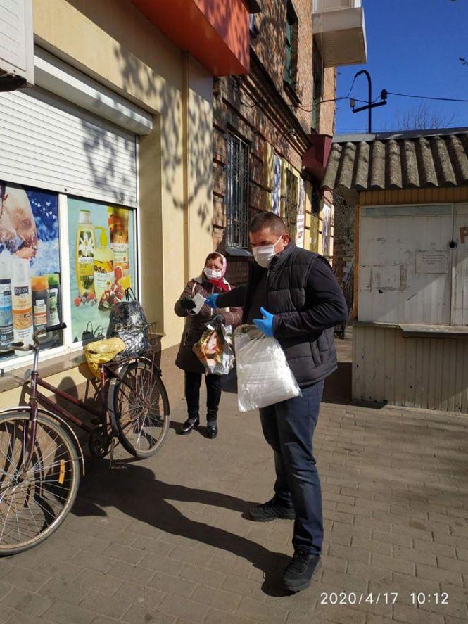 Новини Козятина - фото з Як допомогають медикам у боротьбі з COVID-19 Як допомогають медикам у боротьбі з COVID-19, фото №3 на сайті 20minut.ua