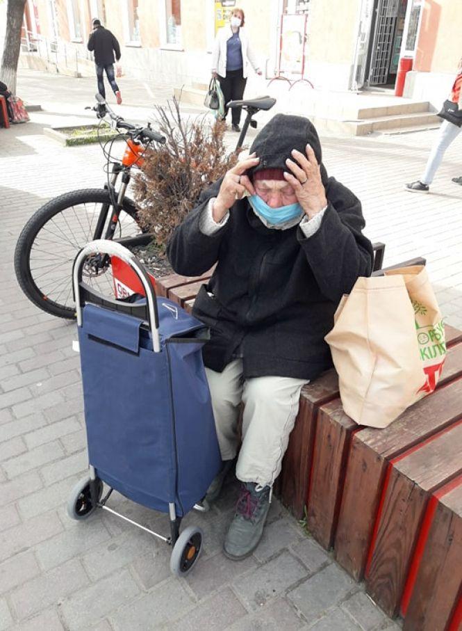 Новини Вінниці - фото з Маски зі смітників? Як живеться безхатькам під час катантину та хто їм допомагає Маски зі смітників? Як живеться безхатькам під час катантину та хто їм допомагає, фото №1 на сайті 20minut.ua