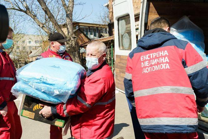 Новини Вінниці - фото з Апельсин, сир, печінка. Які продукти дитсадки передали лікарням Вінниці Апельсин, сир, печінка. Які продукти дитсадки передали лікарням Вінниці, фото №1 на сайті 20minut.ua