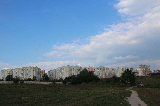 Новини Вінниці - фото з У Вінниці готуються до забудови десятого мікрорайону, де житимуть 9000 людей (ОНОВЛЕНО) У Вінниці готуються до забудови десятого мікрорайону, де житимуть 9000 людей (ОНОВЛЕНО), фото №2 на сайті 20minut.ua