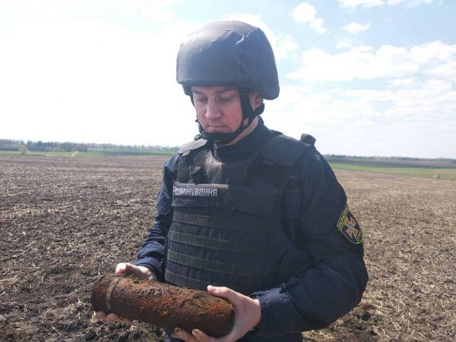 Біля Кашперівки знайшли більше двох десятків артснарядів, фото №2 на сайті 20minut.ua