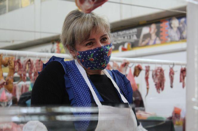 Новини Вінниці - фото з «М’ясо, як сонечко, а покупця немає». Як працюють ринки після відкриття «М’ясо, як сонечко, а покупця немає». Як працюють ринки після відкриття, фото №8 на сайті 20minut.ua