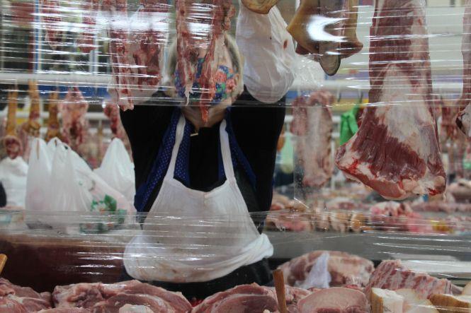 Новини Вінниці - фото з «М’ясо, як сонечко, а покупця немає». Як працюють ринки після відкриття «М’ясо, як сонечко, а покупця немає». Як працюють ринки після відкриття, фото №5 на сайті 20minut.ua