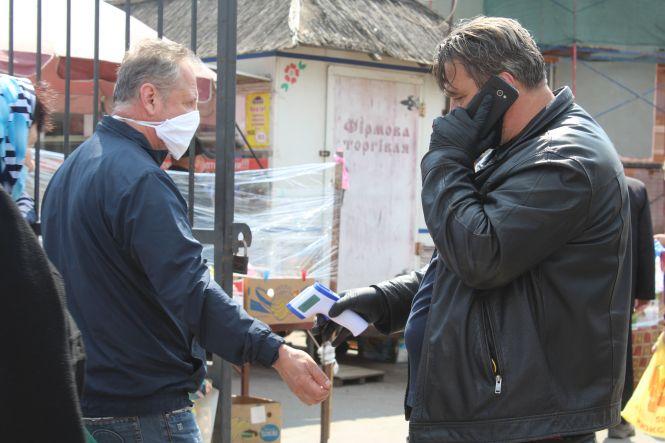 Новини Вінниці - фото з «М’ясо, як сонечко, а покупця немає». Як працюють ринки після відкриття «М’ясо, як сонечко, а покупця немає». Як працюють ринки після відкриття, фото №13 на сайті 20minut.ua