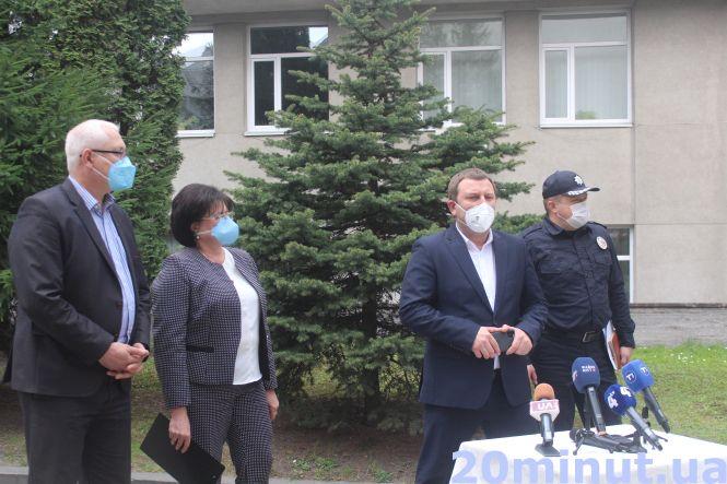 Новини Тернополя - фото з Кількість хворих на COVID-19 в області може стрімко зрости. Усе залежить від травневих свят Кількість хворих на COVID-19 в області може стрімко зрости. Усе залежить від травневих свят, фото №1 на сайті 20minut.ua