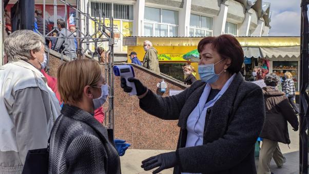 У Хмельницькому запрацювали продовольчі ринки. Що там відбувається, фото №1 на сайті vsim.ua