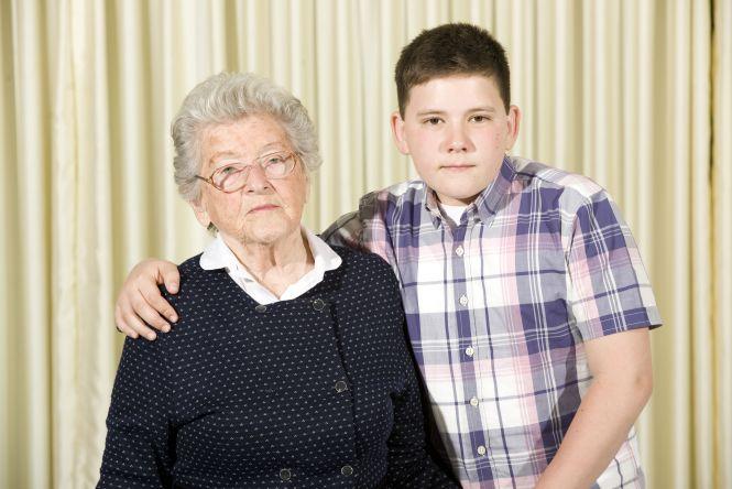 Новини Вінниці - фото з Сльози падали на екран телефону — з бабусею прощався онлайн. Про долю родини, скаліченою не тільки війною Сльози падали на екран телефону — з бабусею прощався онлайн. Про долю родини, скаліченою не тільки війною, фото №1 на сайті 20minut.ua