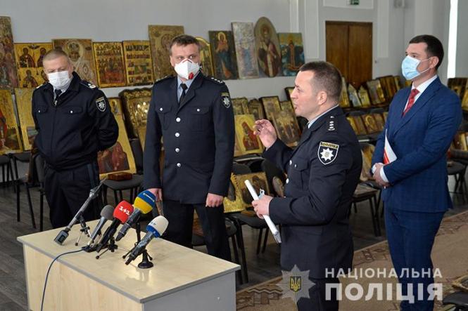 Затримали злочинців, які викрали більше 450 старовинних ікон та атрибутику з церков та монастирів України (ФОТО, ВІДЕО), фото №6 на сайті 20minut.ua