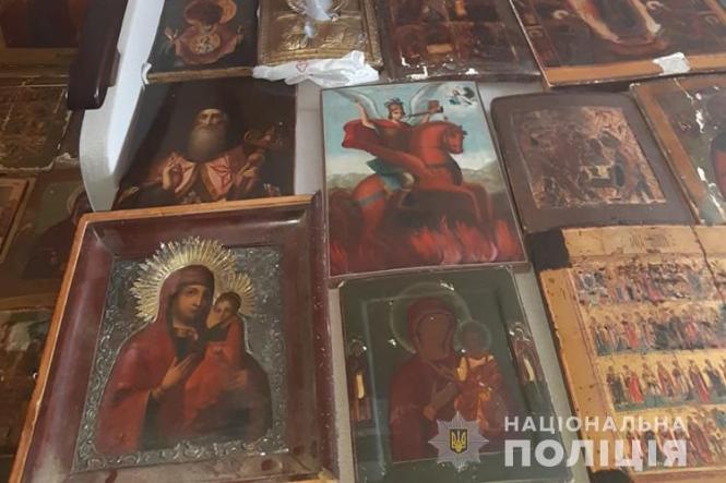 Затримали злочинців, які викрали більше 450 старовинних ікон та атрибутику з церков та монастирів України (ФОТО, ВІДЕО), фото №2 на сайті 20minut.ua