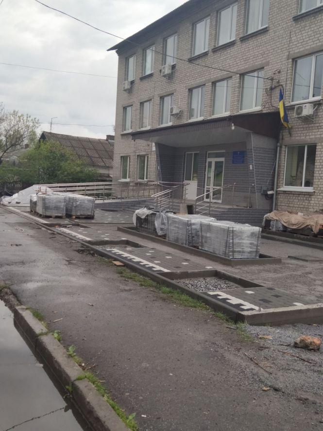 Козятин сьогодні: місто після дощу, ремонт та креативний бантик на дорозі, фото №8 на сайті 20minut.ua