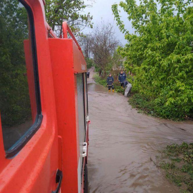 Новини Вінниці - фото з У Погребищенському районі під час негоди загинув чоловік — змило водою У Погребищенському районі під час негоди загинув чоловік — змило водою, фото №4 на сайті 20minut.ua