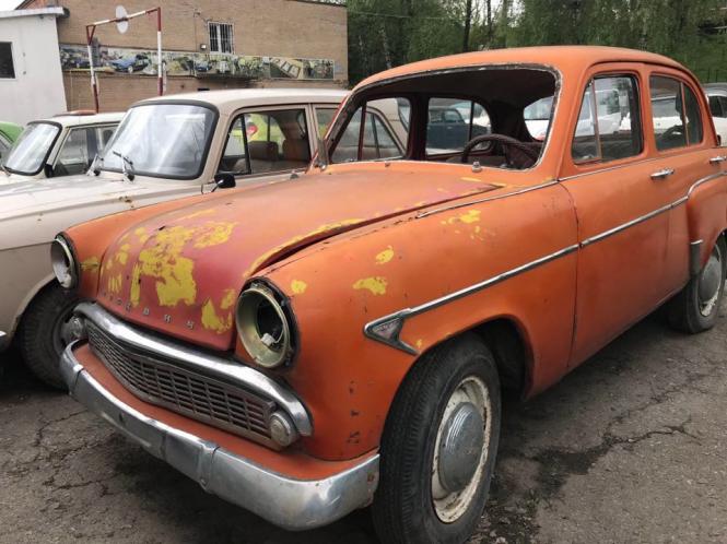 Новини Хмельницького - фото з Історія на колесах: у Хмельницькому зібрали колекцію ретро-автомобілів (ФОТО, ВІДЕО) Історія на колесах: у Хмельницькому зібрали колекцію ретро-автомобілів (ФОТО, ВІДЕО), фото №10 на сайті vsim.ua