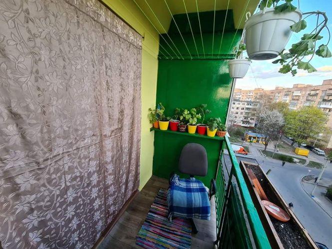 Новини Тернополя - фото з Креатив на вікнах та місце для кавування: як карантин надихнув тернополян навести лад на балконах. ФОТО Креатив на вікнах та місце для кавування: як карантин надихнув тернополян навести лад на балконах. ФОТО, фото №1 на сайті 20minut.ua