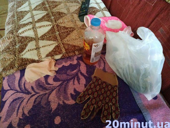 "Ізольована від світу": історія 82-річної бабусі, яка боїться вийти з дому, бо не має маски. ВІДЕО, фото №2 на сайті 20minut.ua