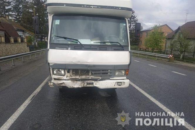 ДТП в Озерній: від удару загорівся газовий балон і спалахнув весь автомобіль (ФОТО), фото №3 на сайті 20minut.ua