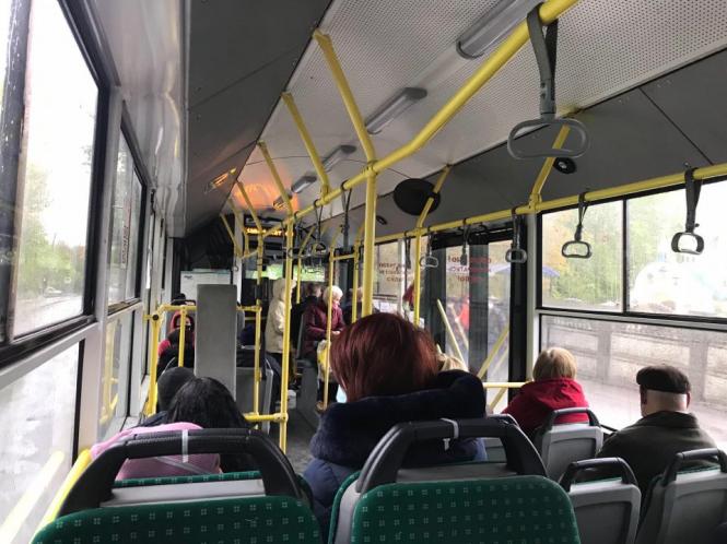 Новини Хмельницького - фото з “І матюкаються, і побити можуть”: як у Хмельницькому їздять в тролейбусах під час карантину “І матюкаються, і побити можуть”: як у Хмельницькому їздять в тролейбусах під час карантину, фото №6 на сайті vsim.ua