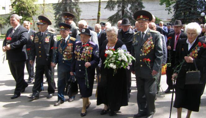 Новини Вінниці - фото з У Берліні написала: «Перемога! Вінниця». Розвідниця Ася зберігає уламок літака, в якому загинув брат У Берліні написала: «Перемога! Вінниця». Розвідниця Ася зберігає уламок літака, в якому загинув брат, фото №1 на сайті 20minut.ua