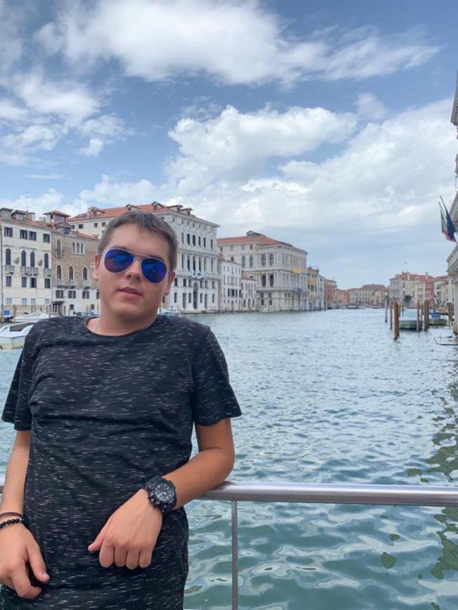 “Хотілося, щоб це запам’яталося на все життя”: хмельницькі школярі й студенти про відміну випуску, фото №3 на сайті vsim.ua