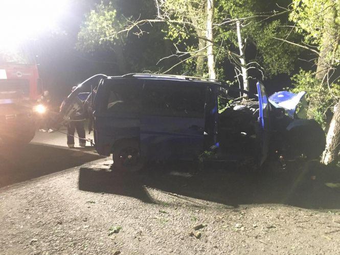 Новини Вінниці - фото з У Калинівському районі в ДТП потрапили військові. Троє загинуло, одна людина у важкому стані У Калинівському районі в ДТП потрапили військові. Троє загинуло, одна людина у важкому стані, фото №2 на сайті 20minut.ua