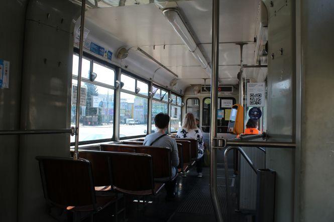 Новини Вінниці - фото з Люди йдуть стригтися і в McDonald’s. Як ожило місто у перший день послаблення карантину Люди йдуть стригтися і в McDonald’s. Як ожило місто у перший день послаблення карантину, фото №2 на сайті 20minut.ua