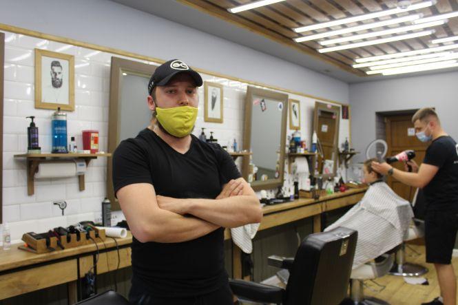 Новини Вінниці - фото з Люди йдуть стригтися і в McDonald’s. Як ожило місто у перший день послаблення карантину Люди йдуть стригтися і в McDonald’s. Як ожило місто у перший день послаблення карантину, фото №10 на сайті 20minut.ua