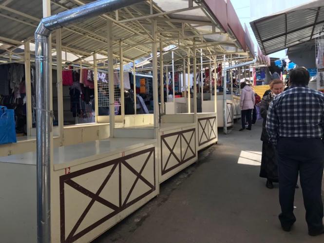 Новини Хмельницького - фото з “Розпродаж, дівчатка!”: як працює хмельницький речовий ринок після відновлення роботи (ФОТО) “Розпродаж, дівчатка!”: як працює хмельницький речовий ринок після відновлення роботи (ФОТО), фото №17 на сайті vsim.ua