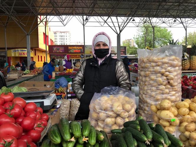 “Вона зараз в тренді”: за скільки в Хмельницькому продають полуницю, фото №1 на сайті vsim.ua