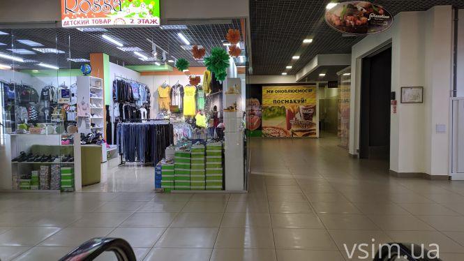 Новини Хмельницького - фото з Зі знижками, але без людей: у Хмельницькому запрацювали ТРЦ Зі знижками, але без людей: у Хмельницькому запрацювали ТРЦ, фото №2 на сайті vsim.ua