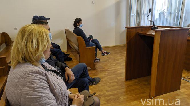 Новини Хмельницького - фото з Батьки плакали, а мотоцикліст не визнав вини: що відбувалося на суді по справі Софії Чорнобай Батьки плакали, а мотоцикліст не визнав вини: що відбувалося на суді по справі Софії Чорнобай, фото №2 на сайті vsim.ua
