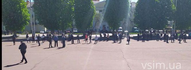 Хмельницький майдан оточили перевізники. Що вони хочуть?, фото №2 на сайті vsim.ua