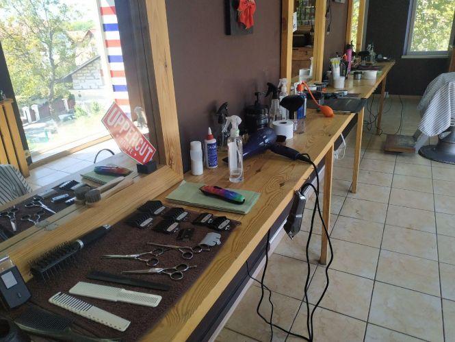 «Стрижемо в масках та рукавицях»: як працюють у барбершопах та перукарнях Тернополя. Ми перевірили, фото №12 на сайті 20minut.ua