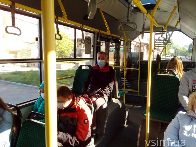 Маршрутки порушують режим спецперевезень. Їх можуть зняти з рейсів, фото №1 на сайті vsim.ua